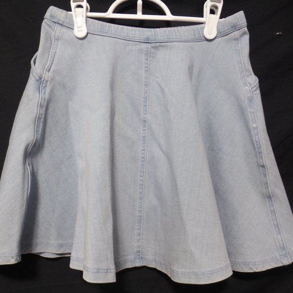 ABERCROMBIE KIDS, size 13 / 14, faded blue denim skirt, pockets, BNWT - Picture 4 of 5